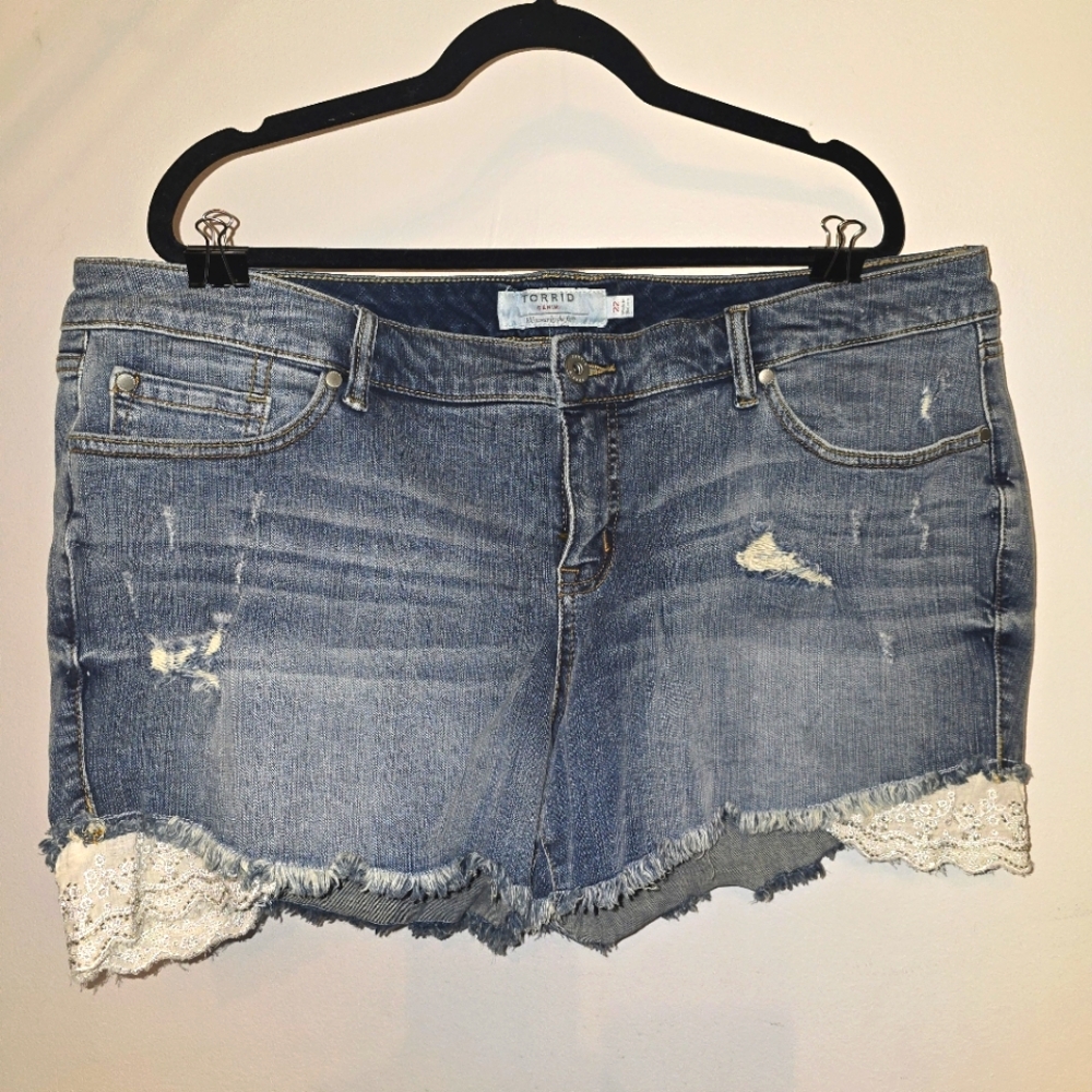 Torrid Denim Blue Jean Shorts with Lace Detail - Size 22 - Plus Size Shorts